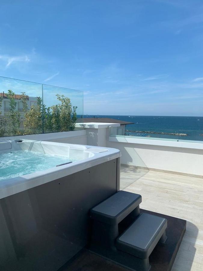 Trevi Family Hotel Cattolica